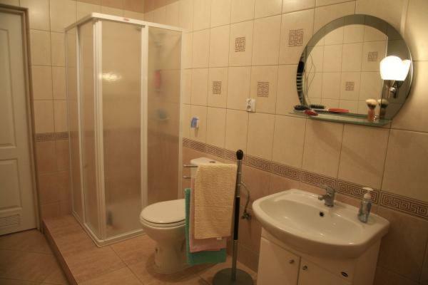 B & B Leliwa ทาร์นูฟ ภายนอก รูปภาพ